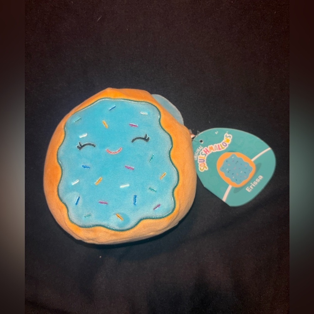 Squishmallow mini- Erissa
